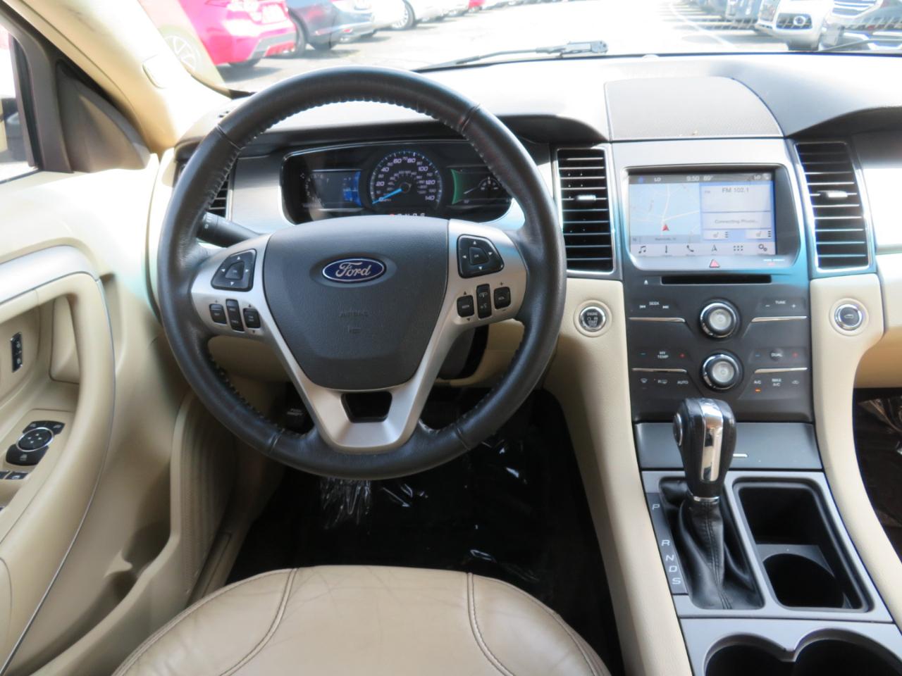 Ford Taurus SEL FWD 2018