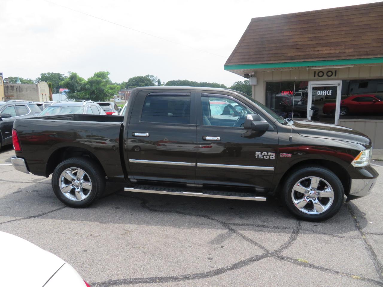 RAM 1500 Big Horn Crew Cab 4WD 2014