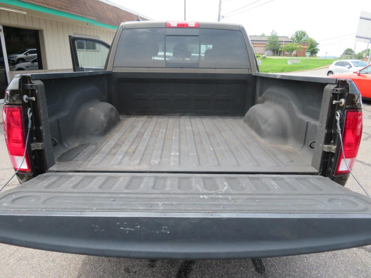 RAM 1500 Big Horn Crew Cab 4WD 2014