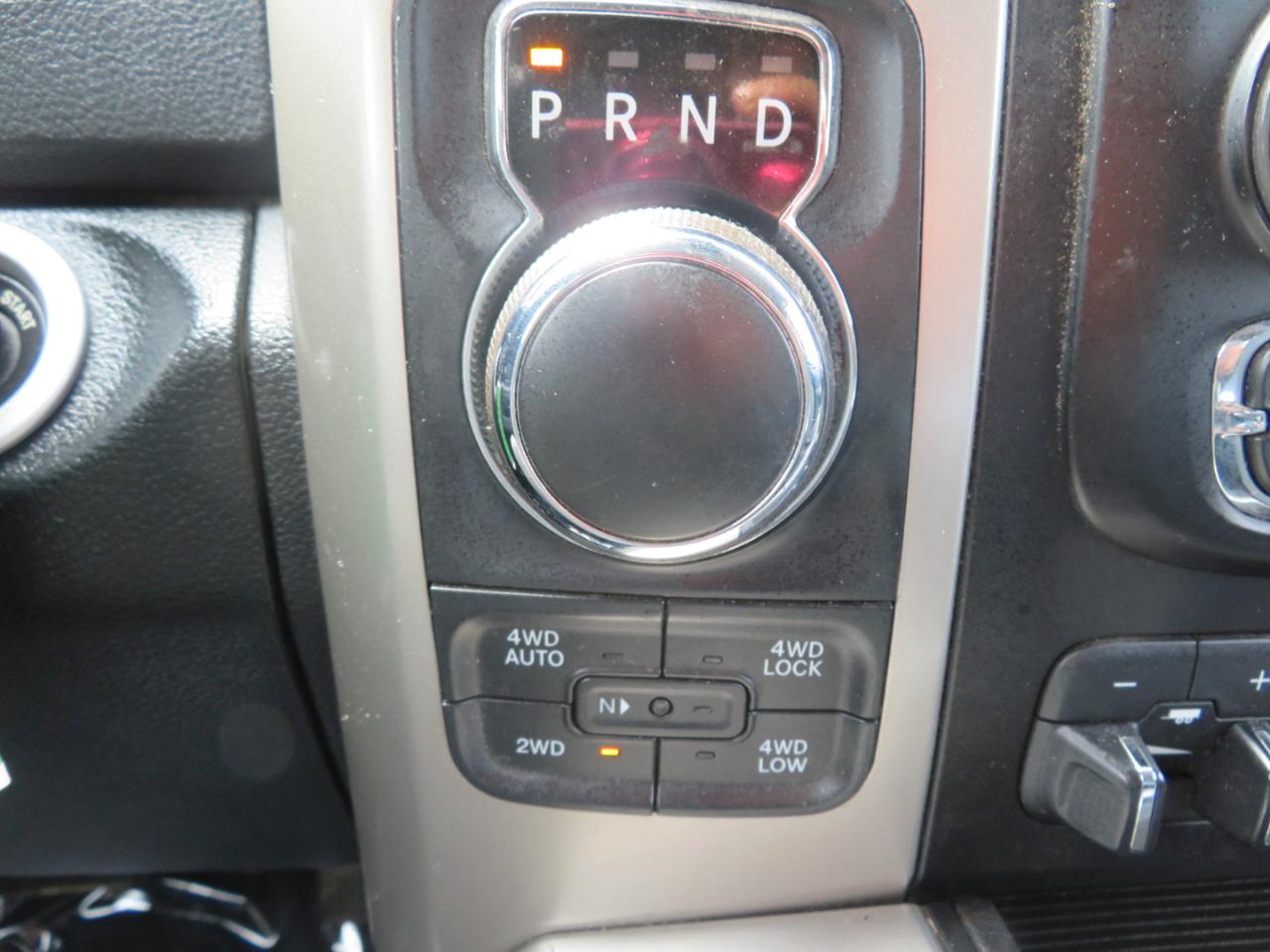 RAM 1500 Big Horn Crew Cab 4WD 2014