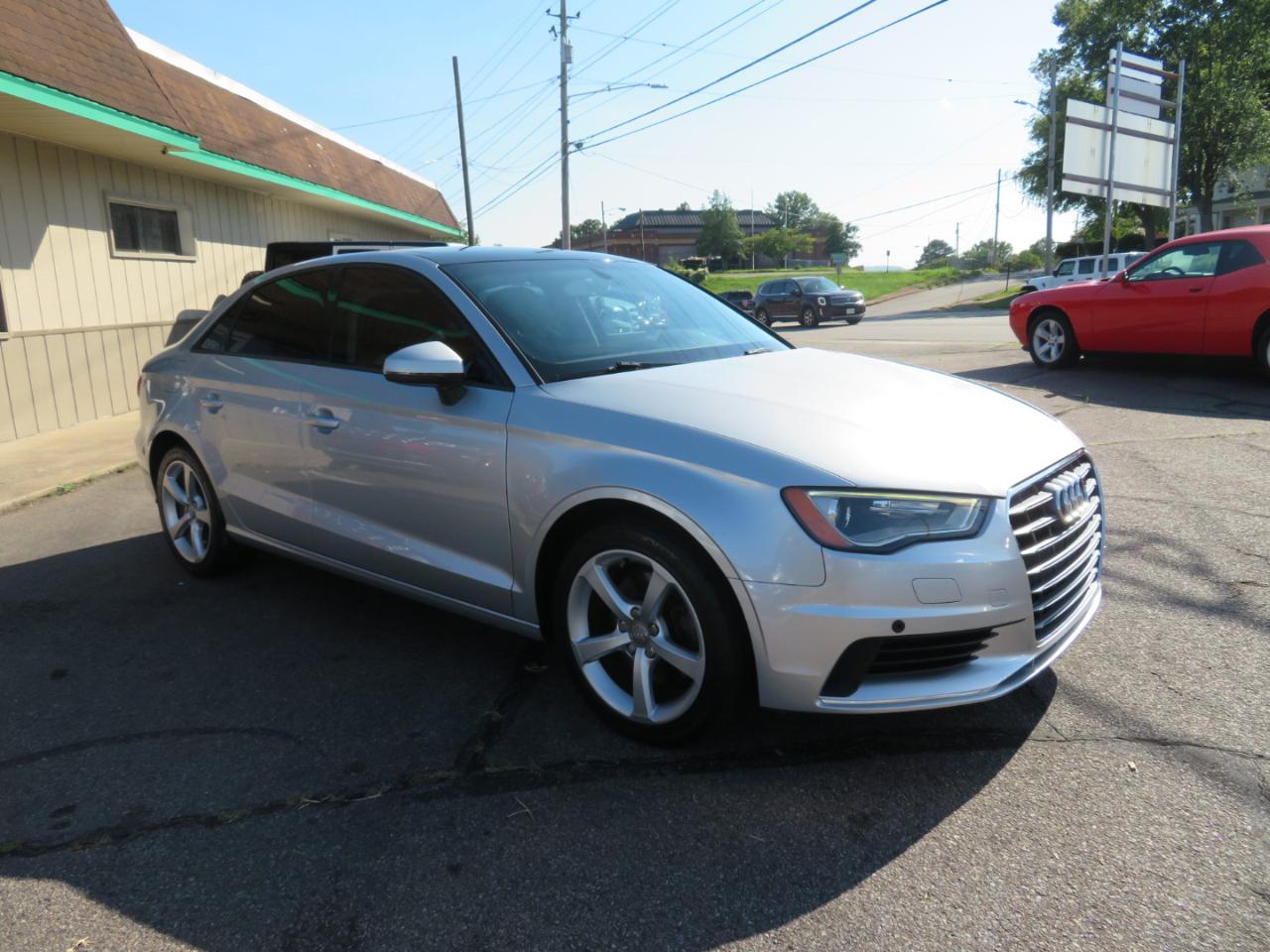 Audi A3 1.8T Premium FWD S tronic 2015