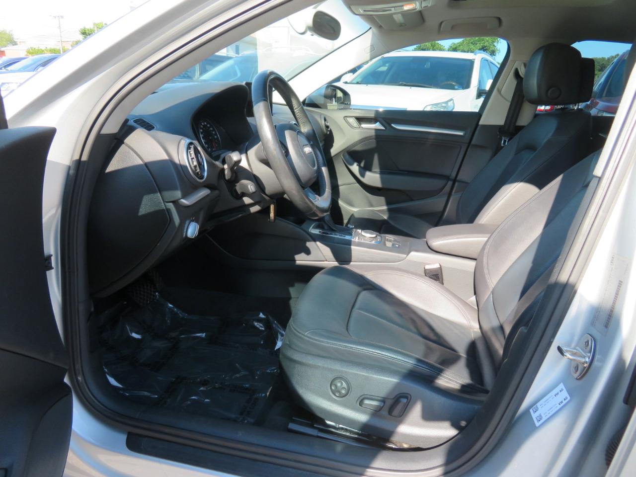 Audi A3 1.8T Premium FWD S tronic 2015