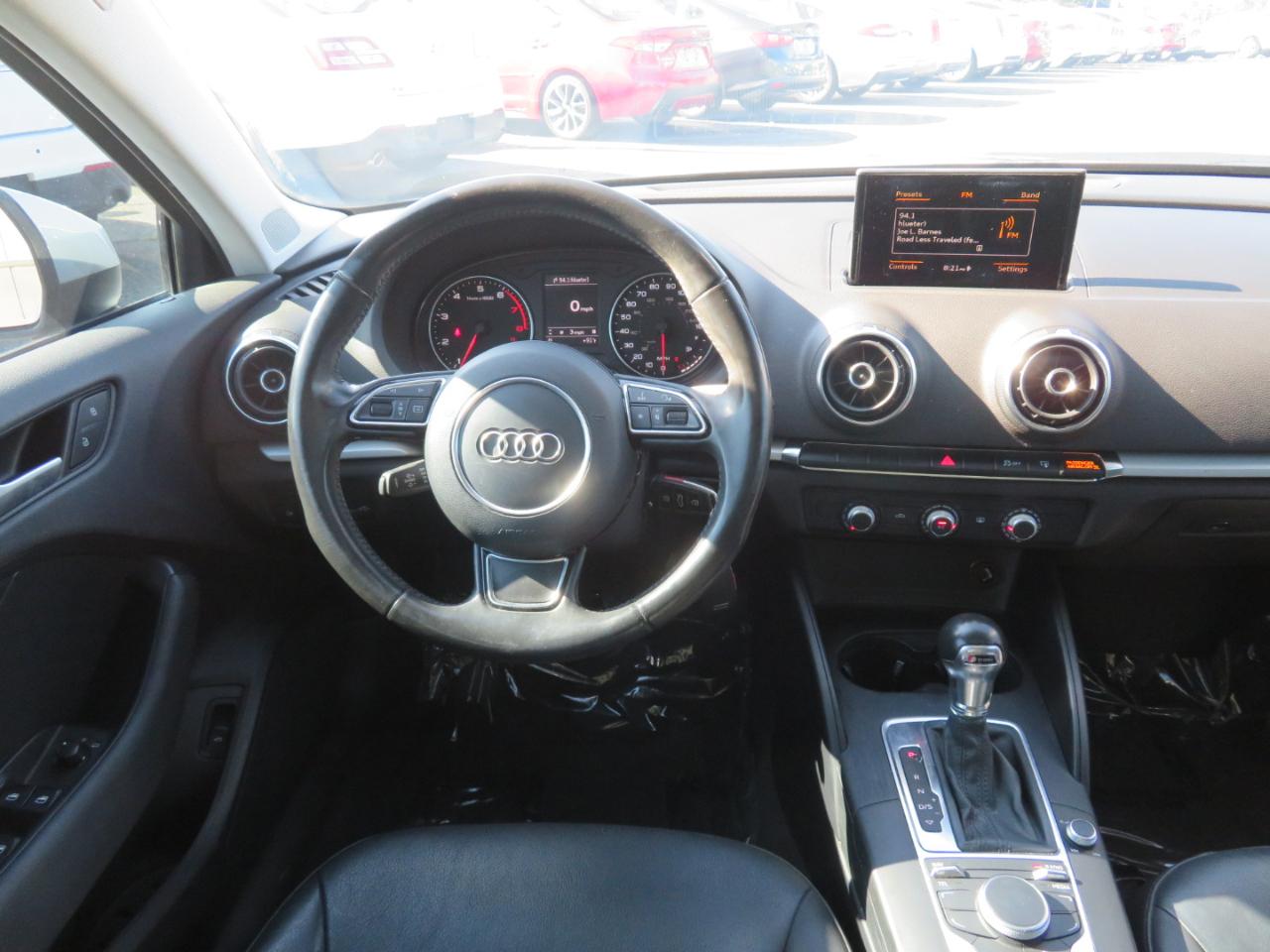 Audi A3 1.8T Premium FWD S tronic 2015