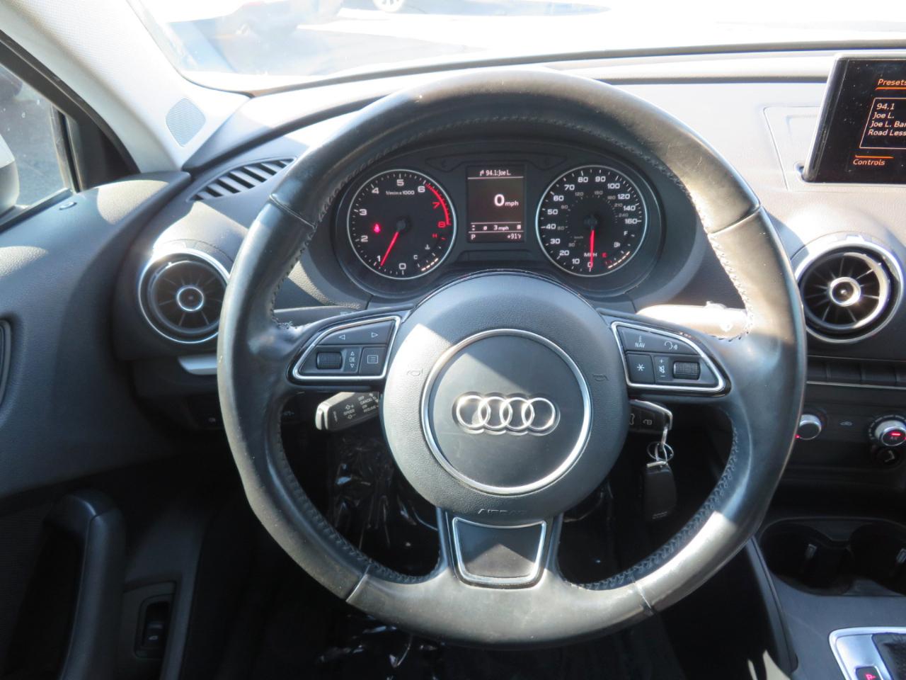 Audi A3 1.8T Premium FWD S tronic 2015