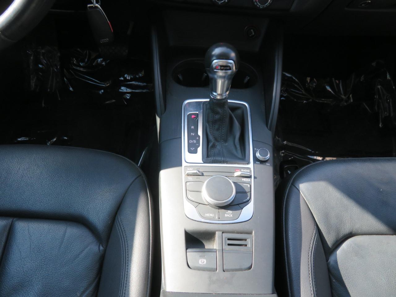 Audi A3 1.8T Premium FWD S tronic 2015