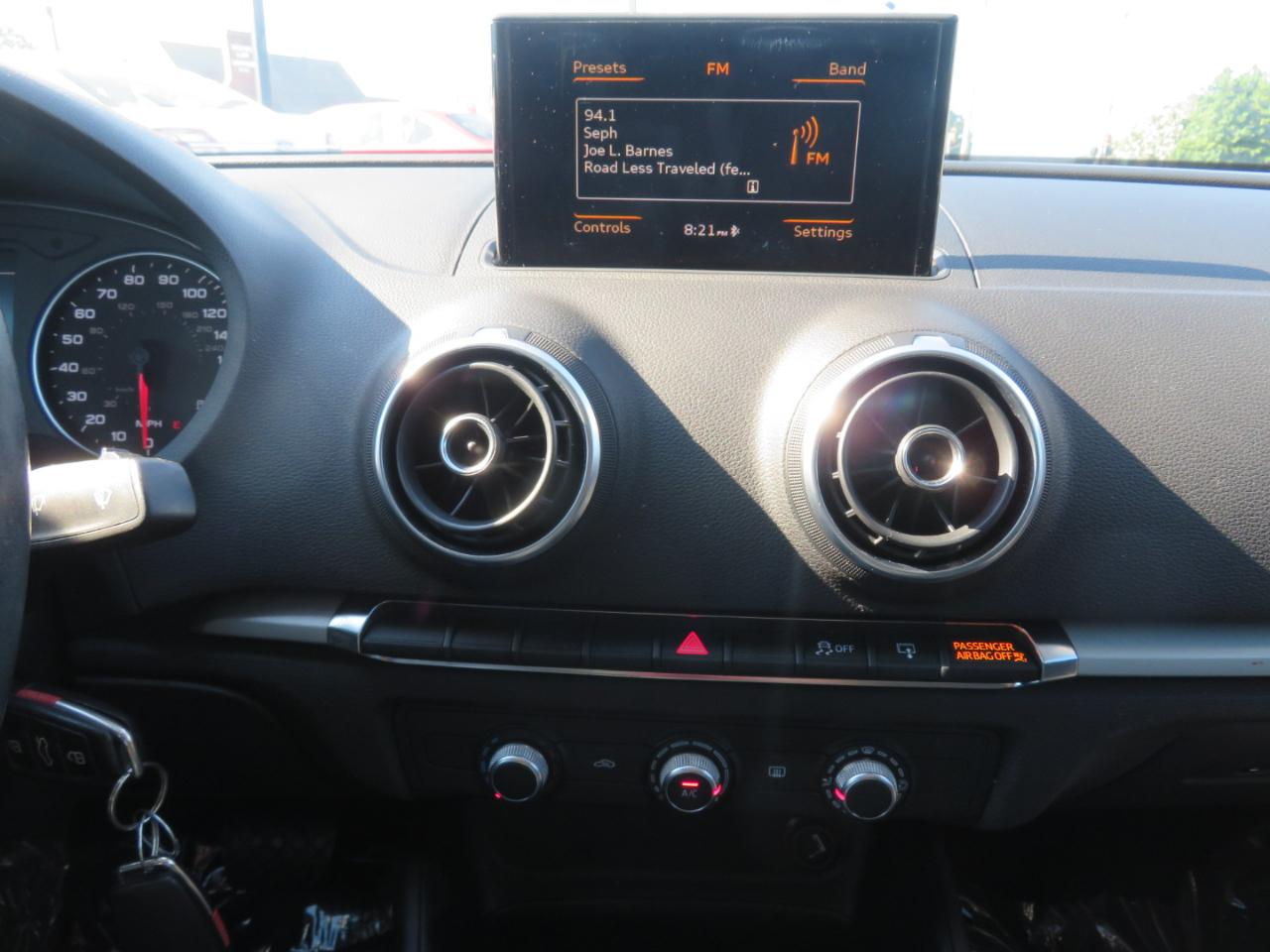 Audi A3 1.8T Premium FWD S tronic 2015