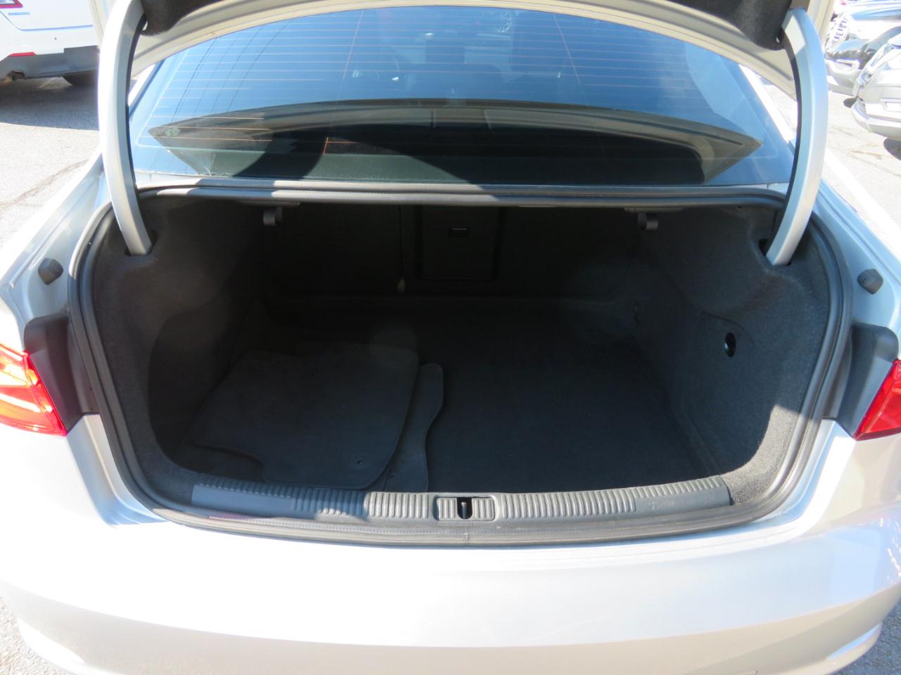 Audi A3 1.8T Premium FWD S tronic 2015