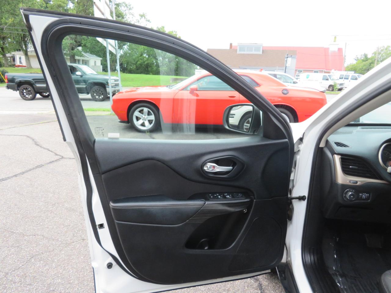 Jeep Cherokee Latitude 4WD 2014