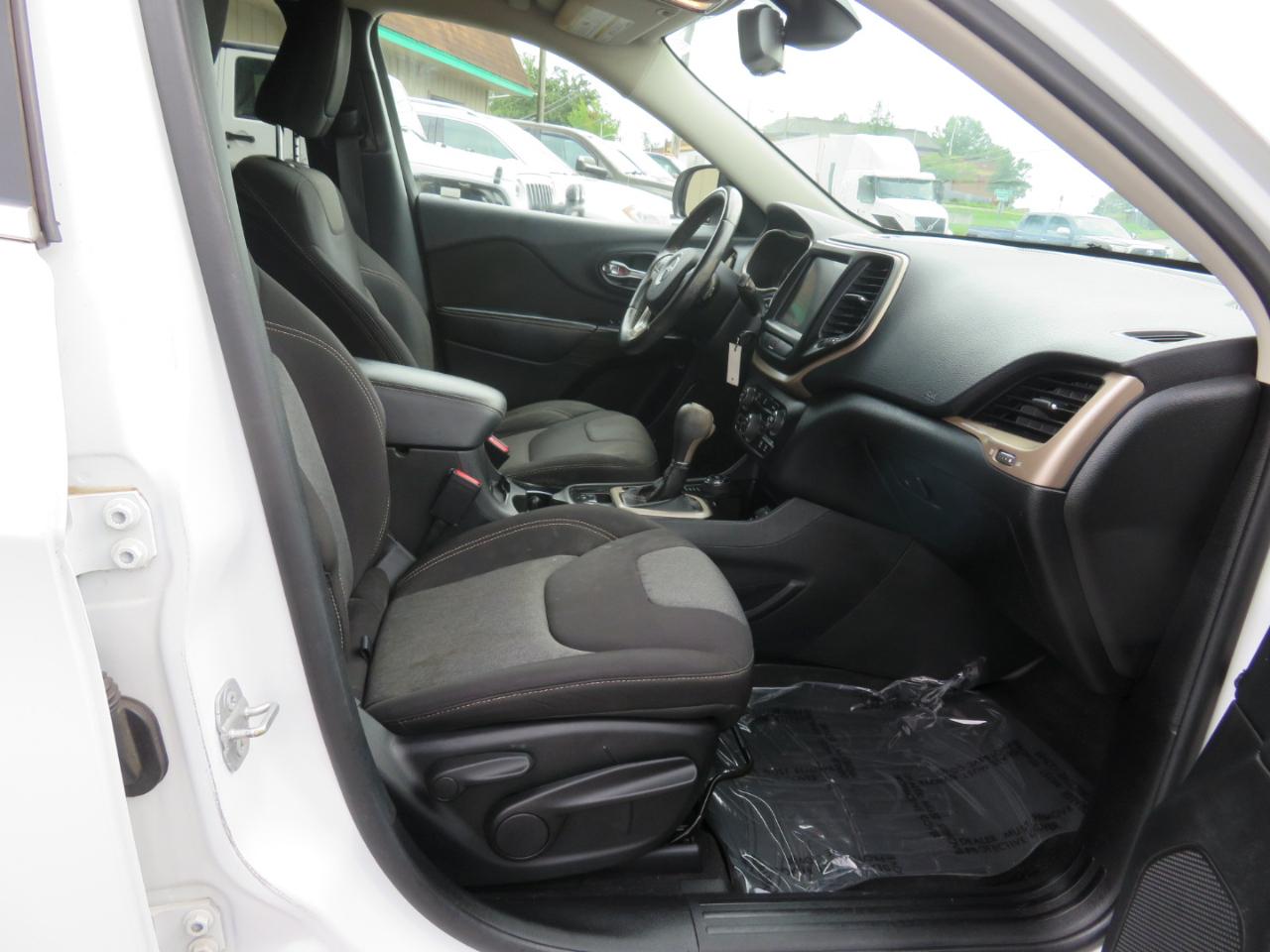Jeep Cherokee Latitude 4WD 2014