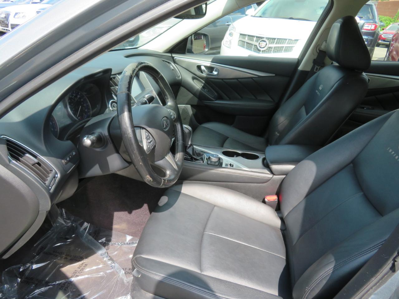 Infiniti Q50 Premium AWD 2014