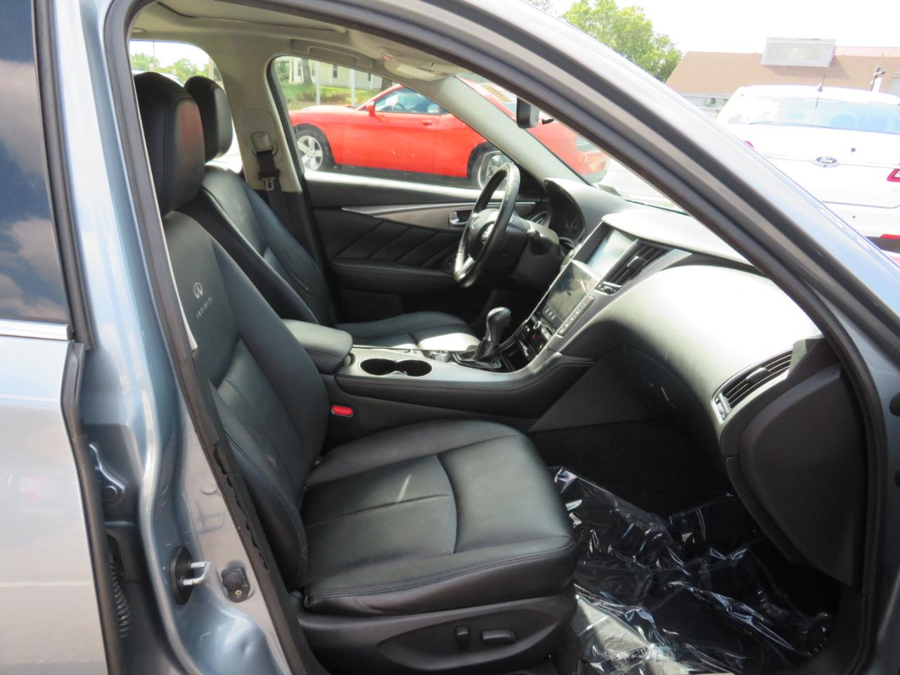 Infiniti Q50 Premium AWD 2014