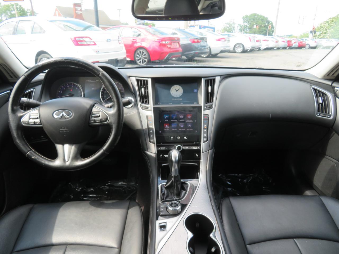 Infiniti Q50 Premium AWD 2014