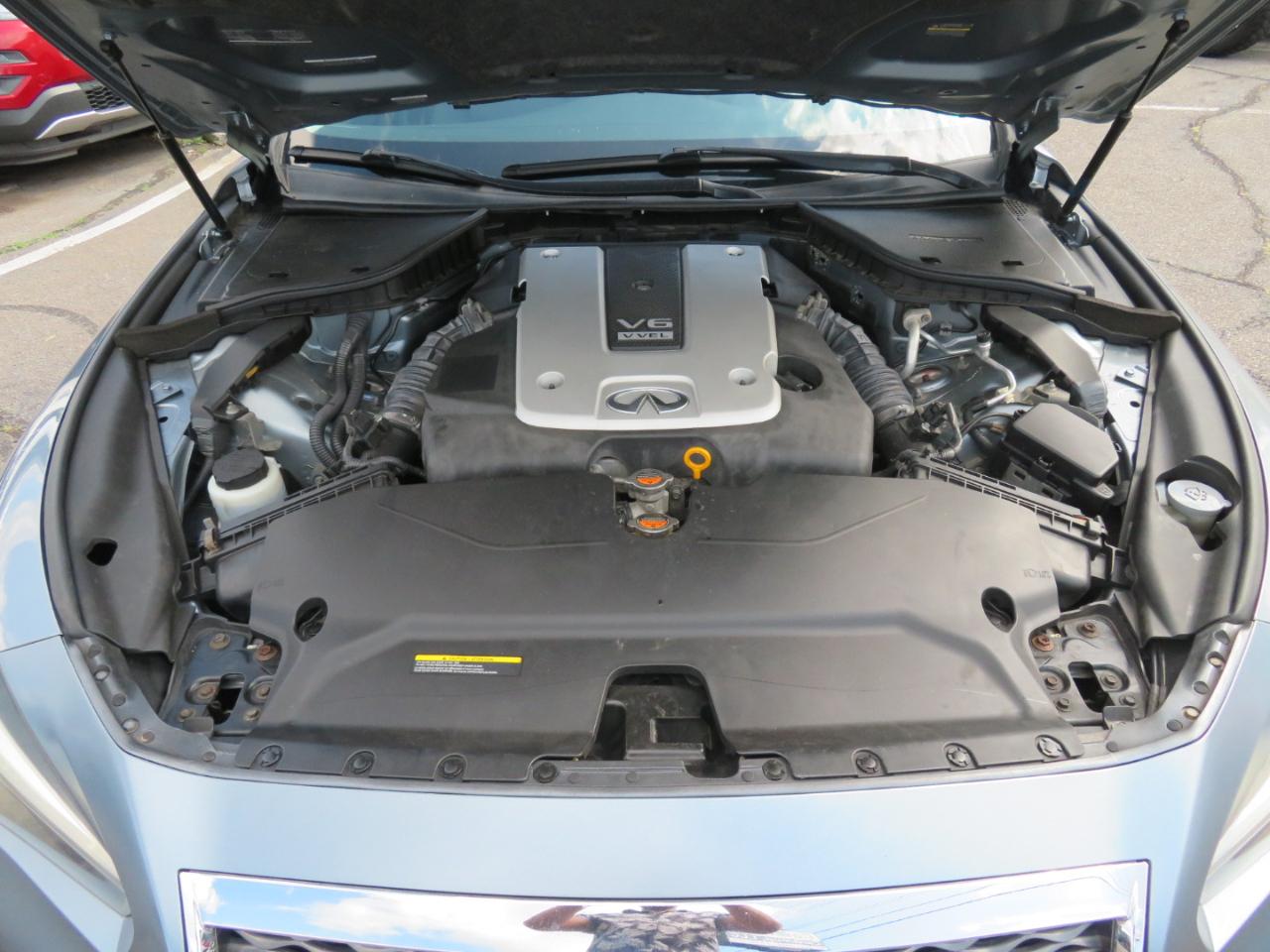 Infiniti Q50 Premium AWD 2014