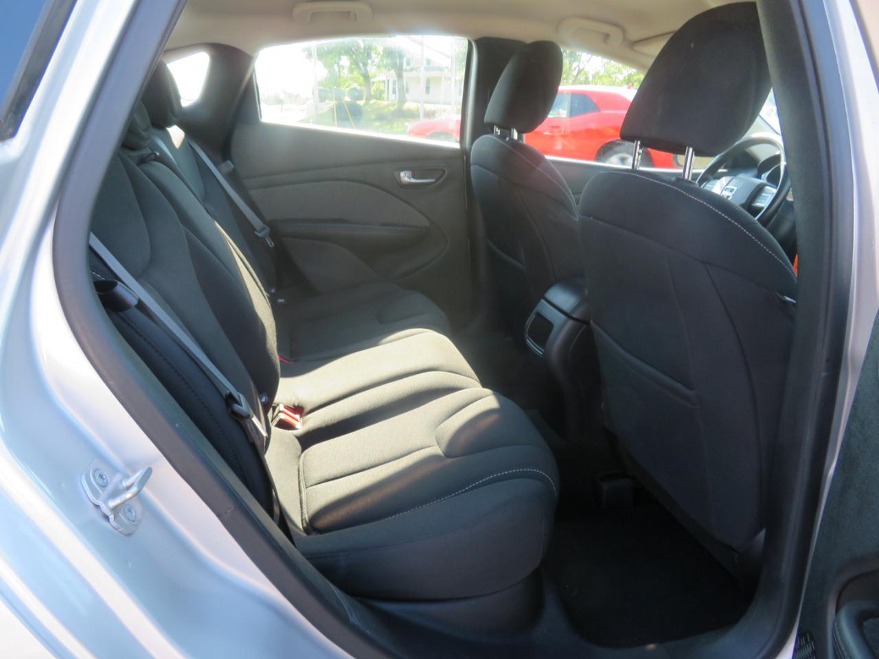 Dodge Dart photo 9