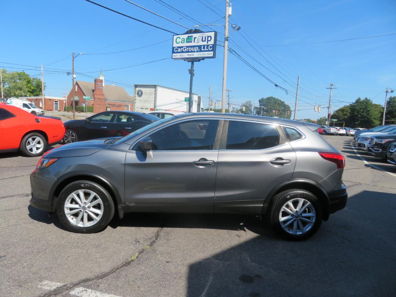 Nissan Rogue Sport photo 8