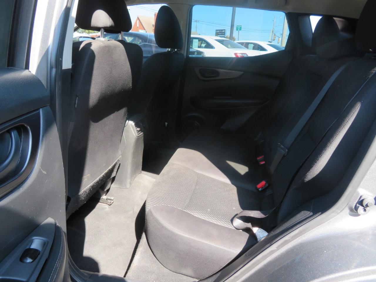 Nissan Rogue Sport photo 10