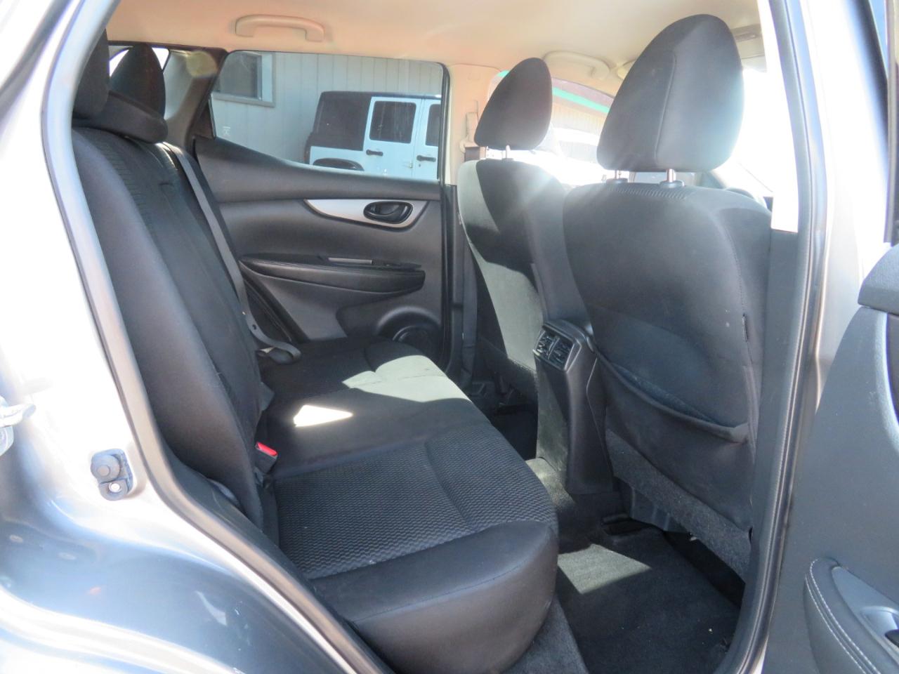 Nissan Rogue Sport photo 12