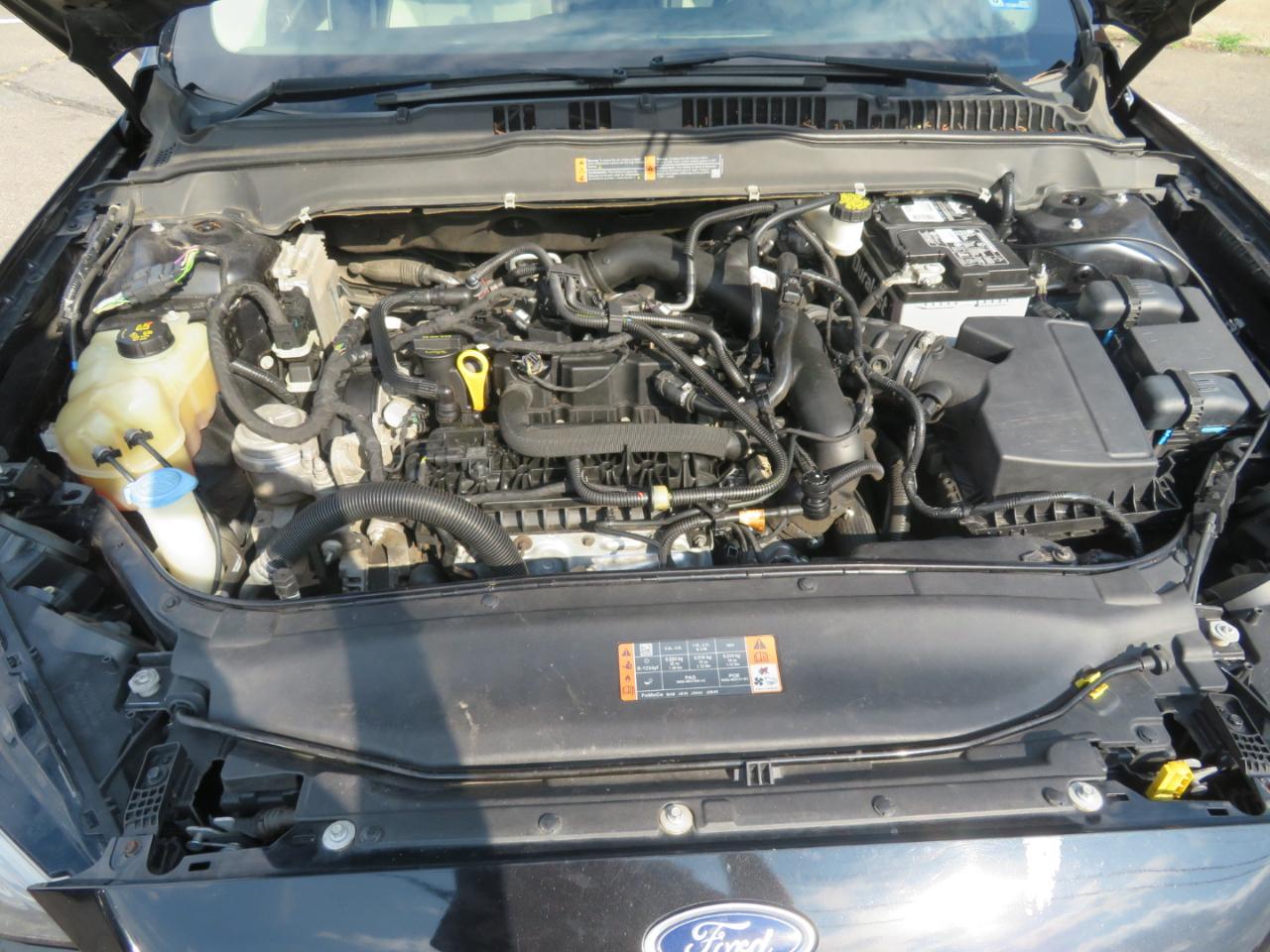 Ford Fusion photo 18