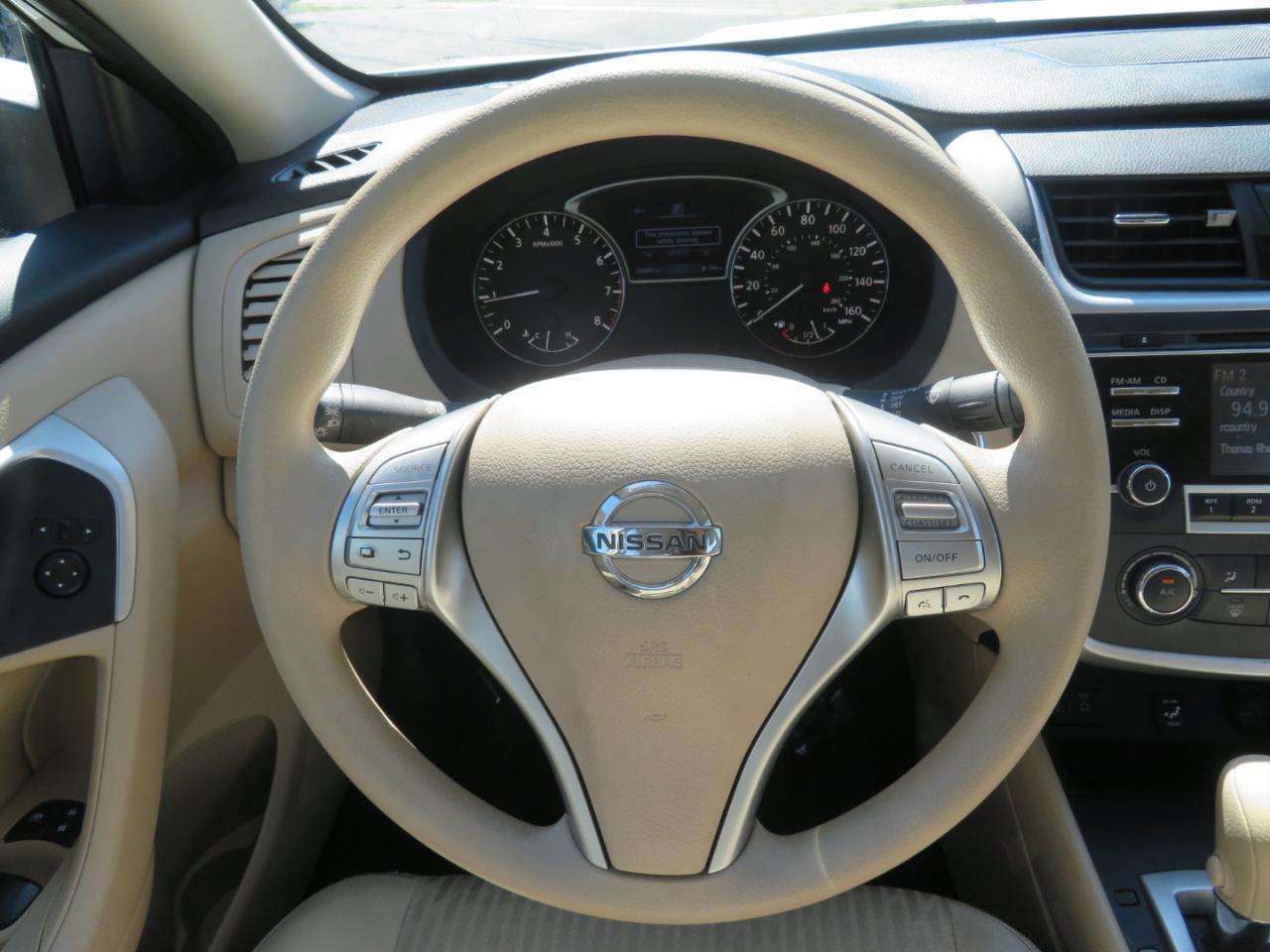 Nissan Altima photo 14