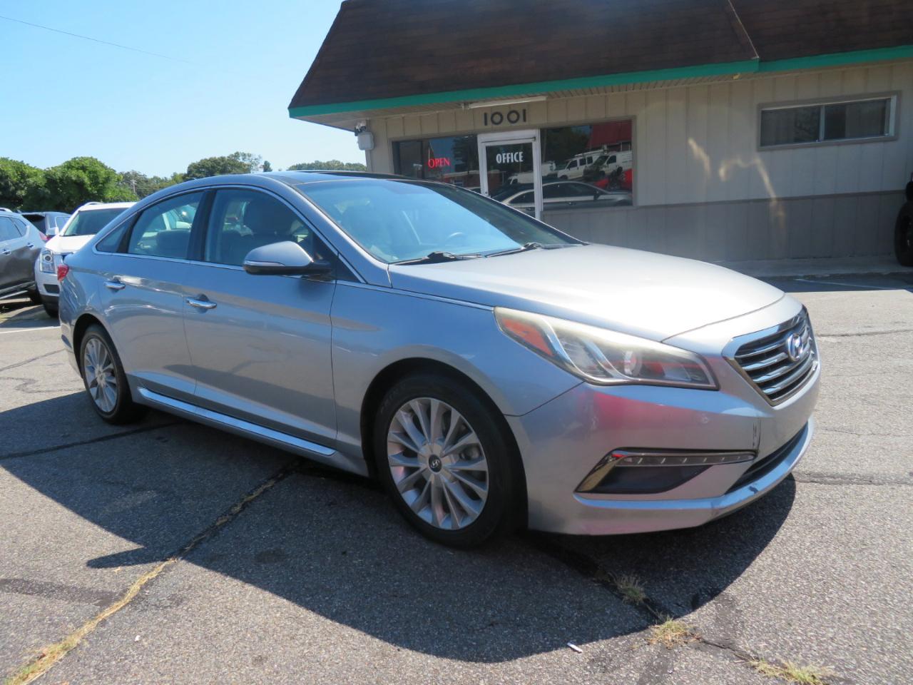 Hyundai Sonata photo 3