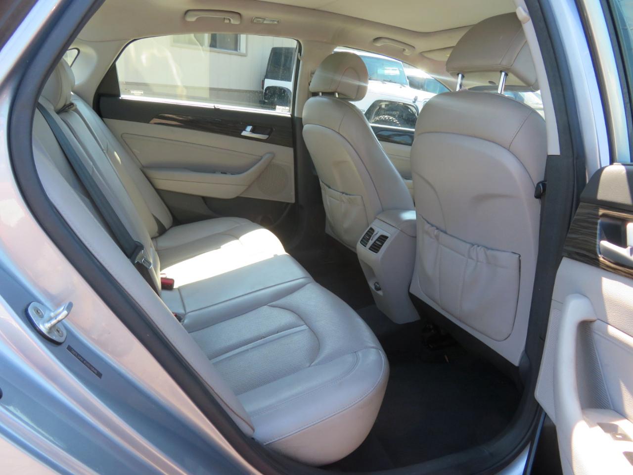 Hyundai Sonata photo 13