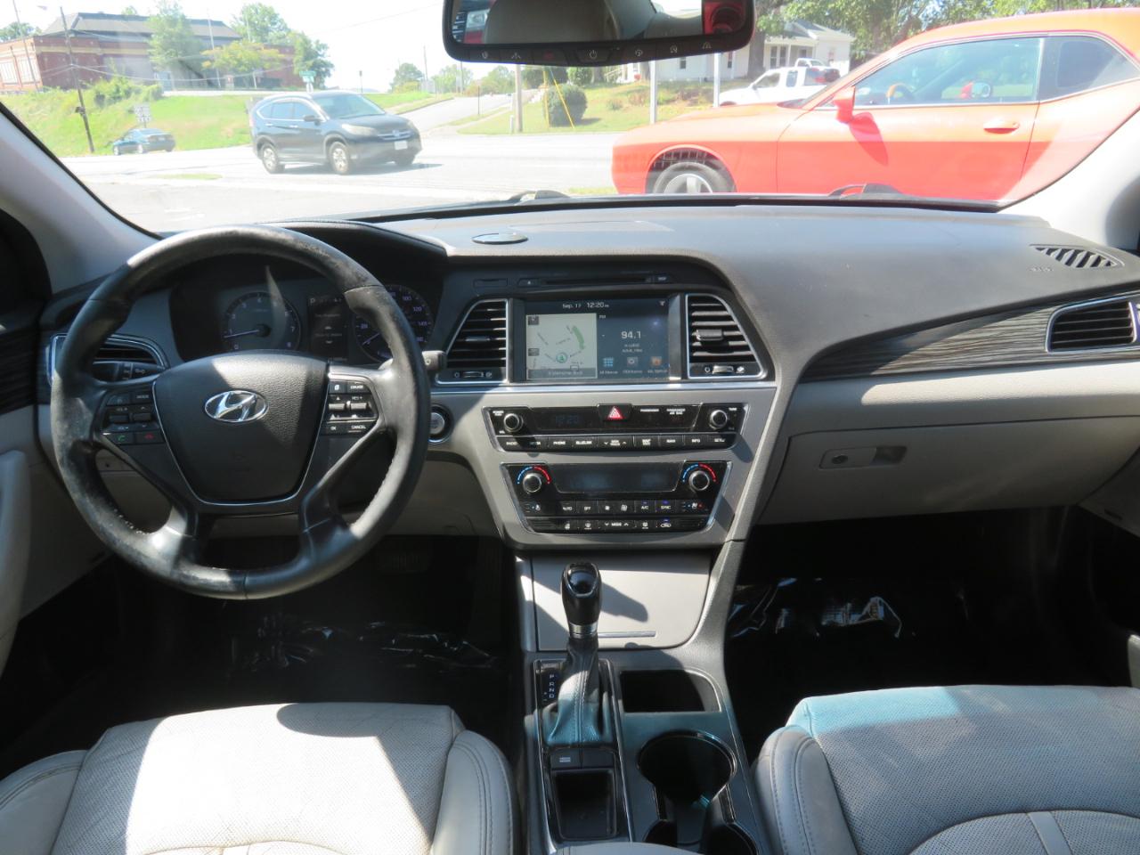 Hyundai Sonata photo 15