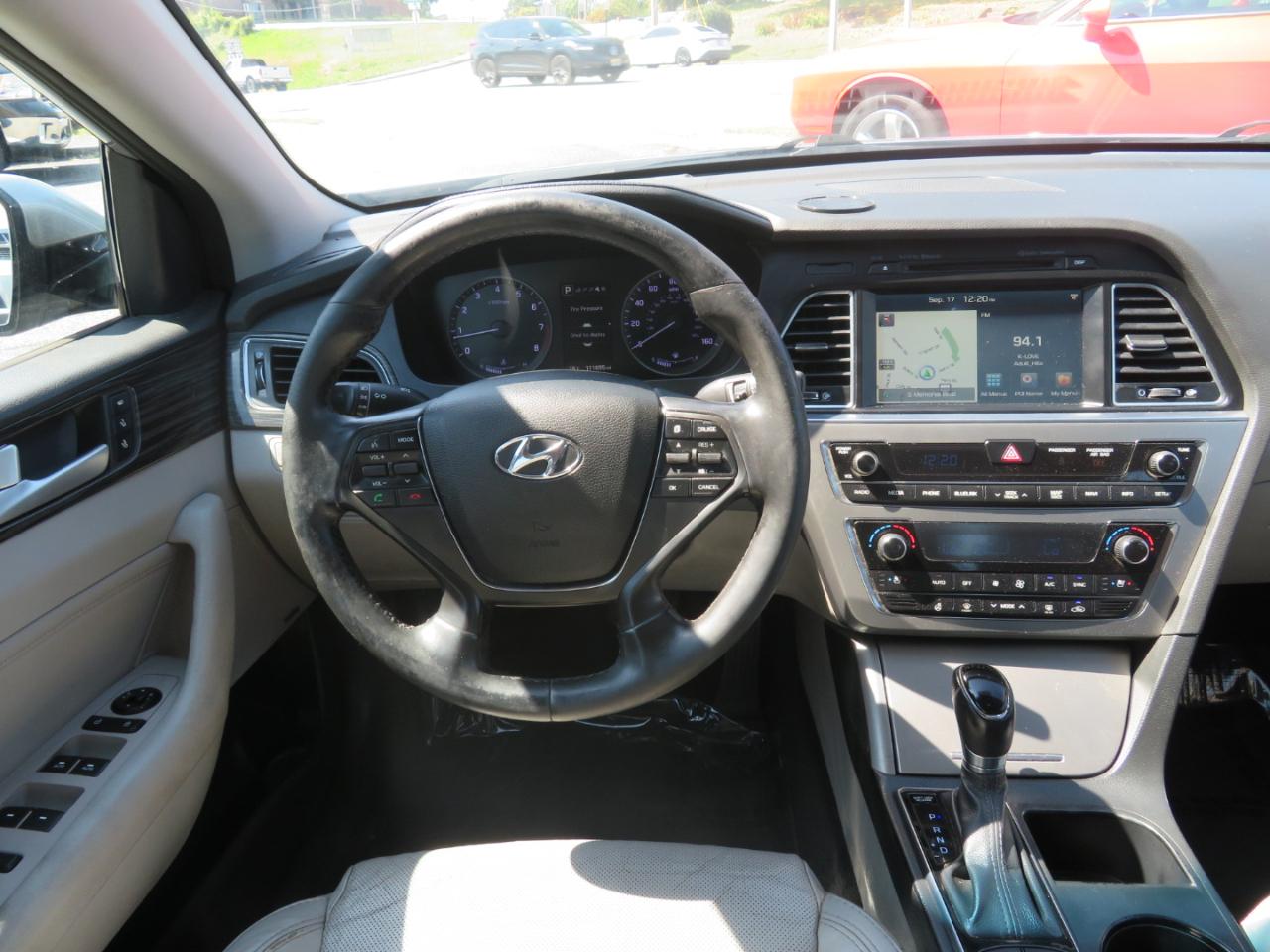 Hyundai Sonata photo 16