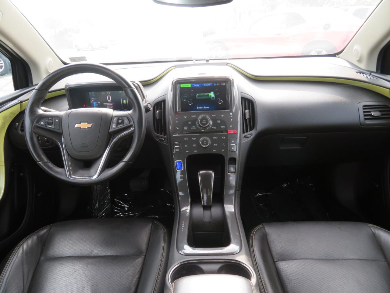 Chevrolet Volt photo 13