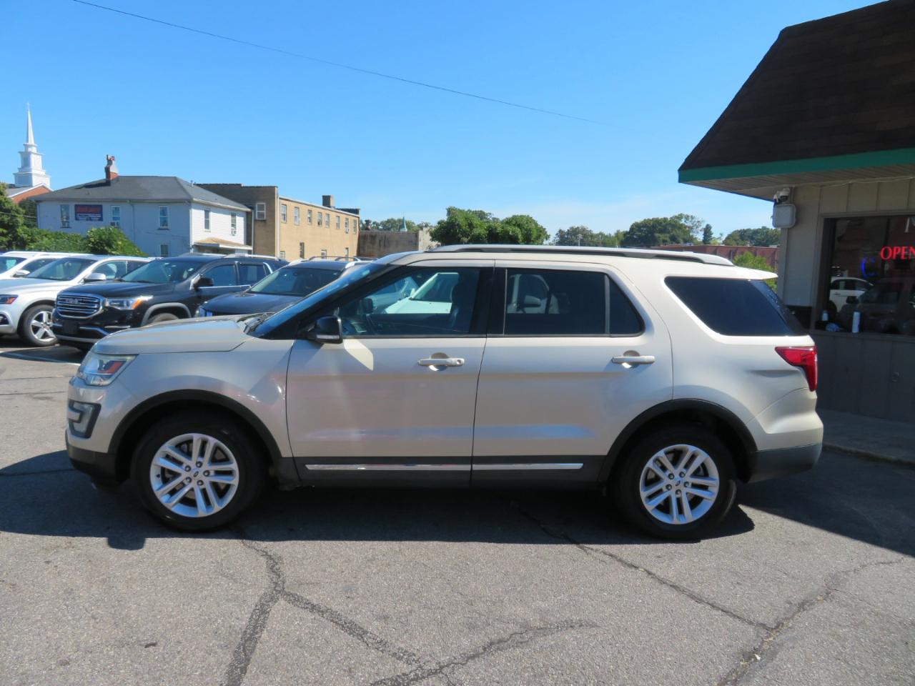 Ford Explorer XLT FWD 2017