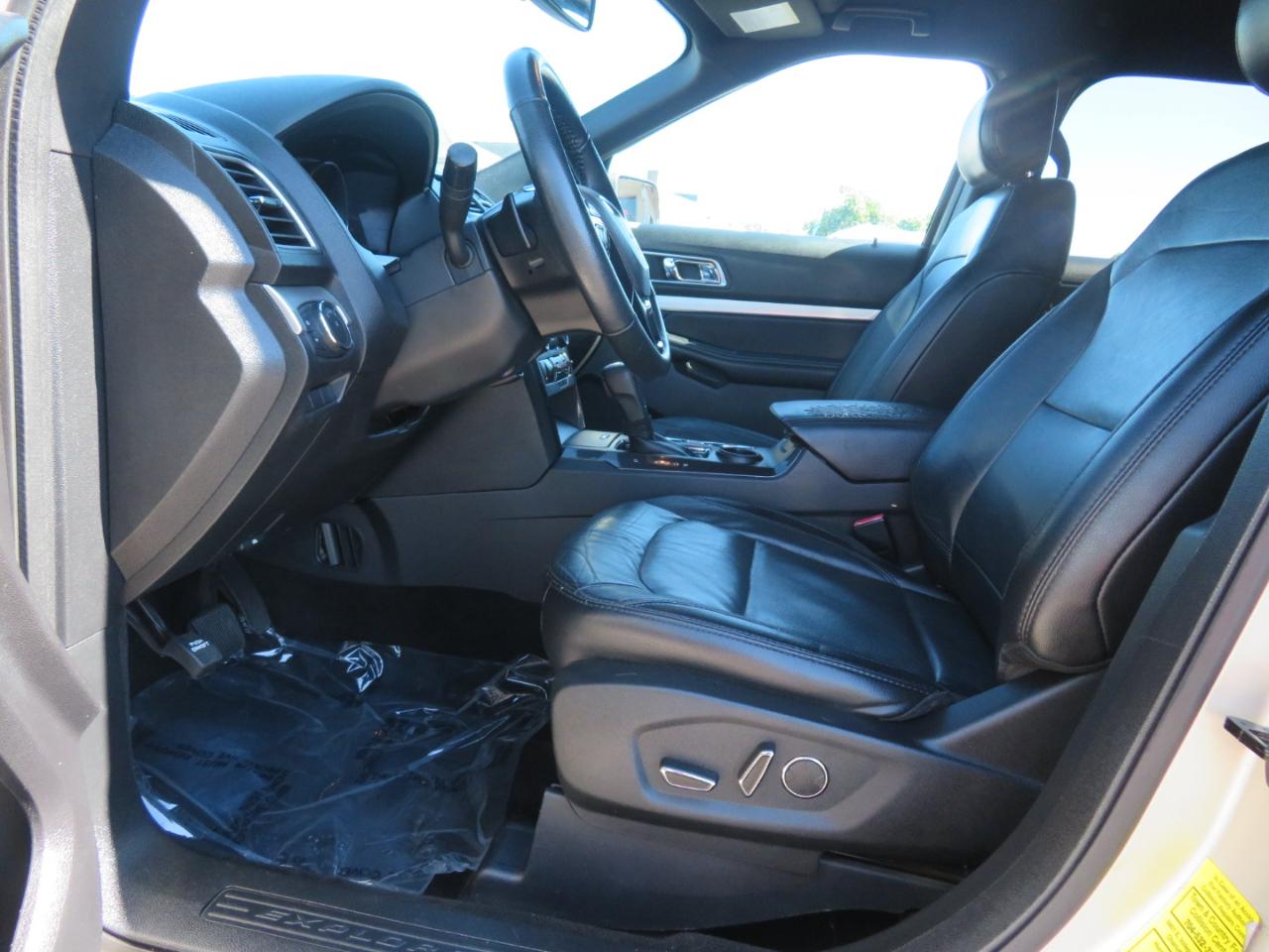 Ford Explorer XLT FWD 2017