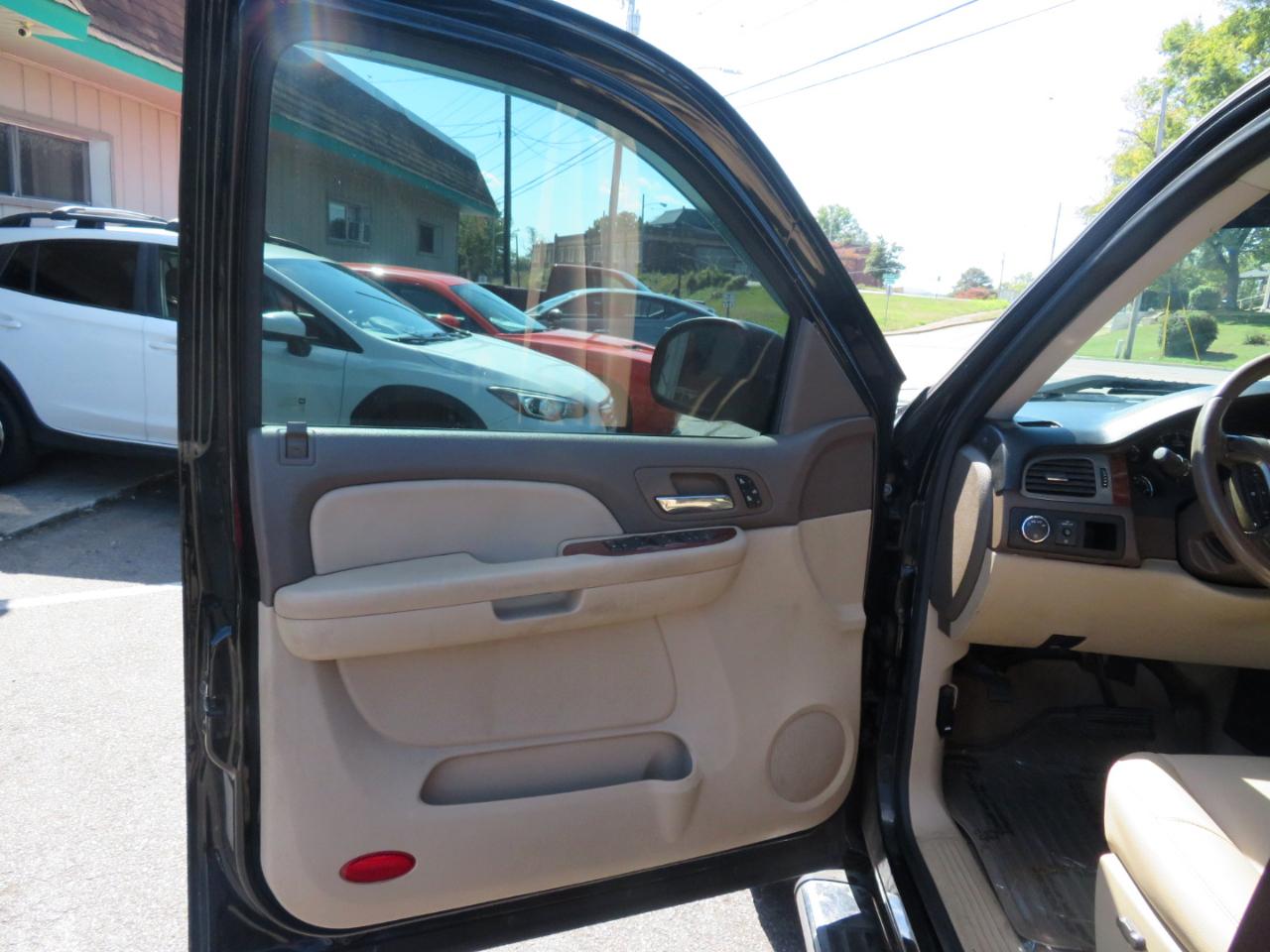 Chevrolet Silverado photo 9