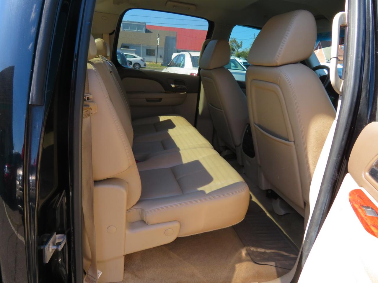 Chevrolet Silverado photo 13