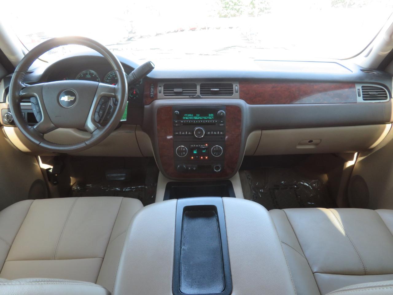 Chevrolet Silverado photo 14