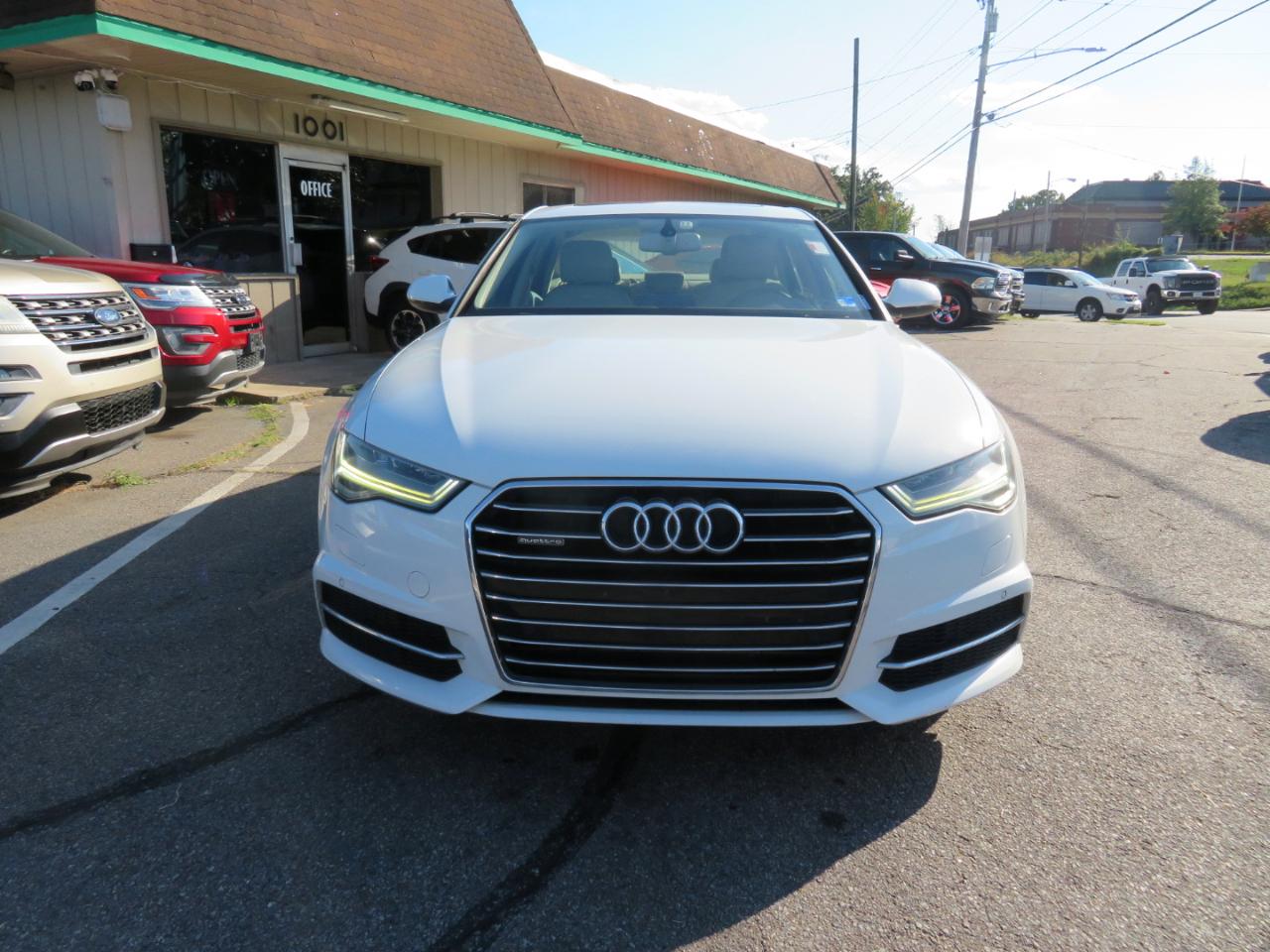 Audi A6 photo 2