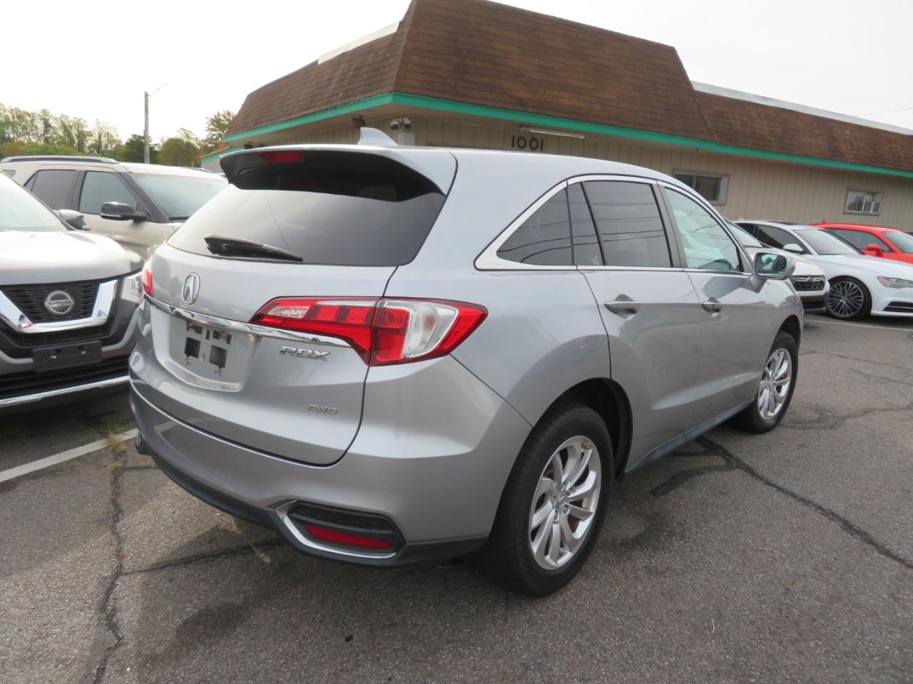 Acura RDX photo 5