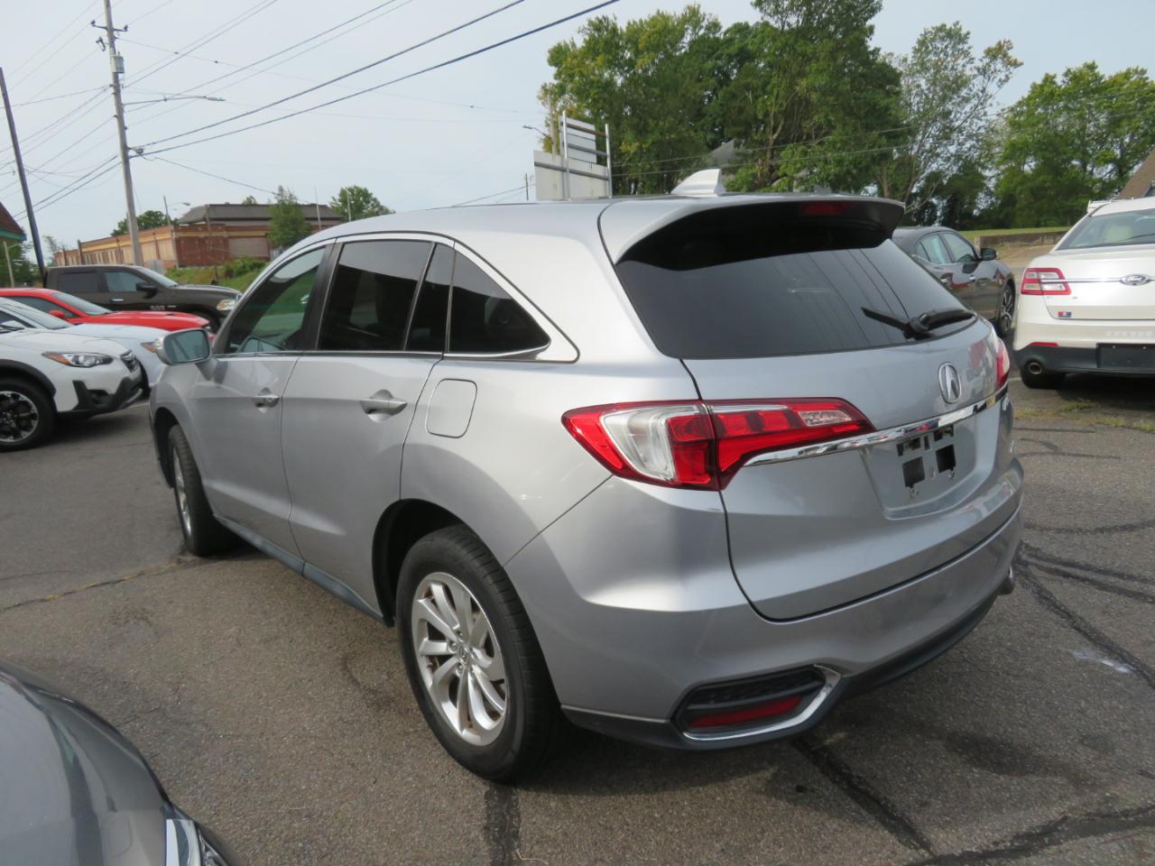 Acura RDX photo 7