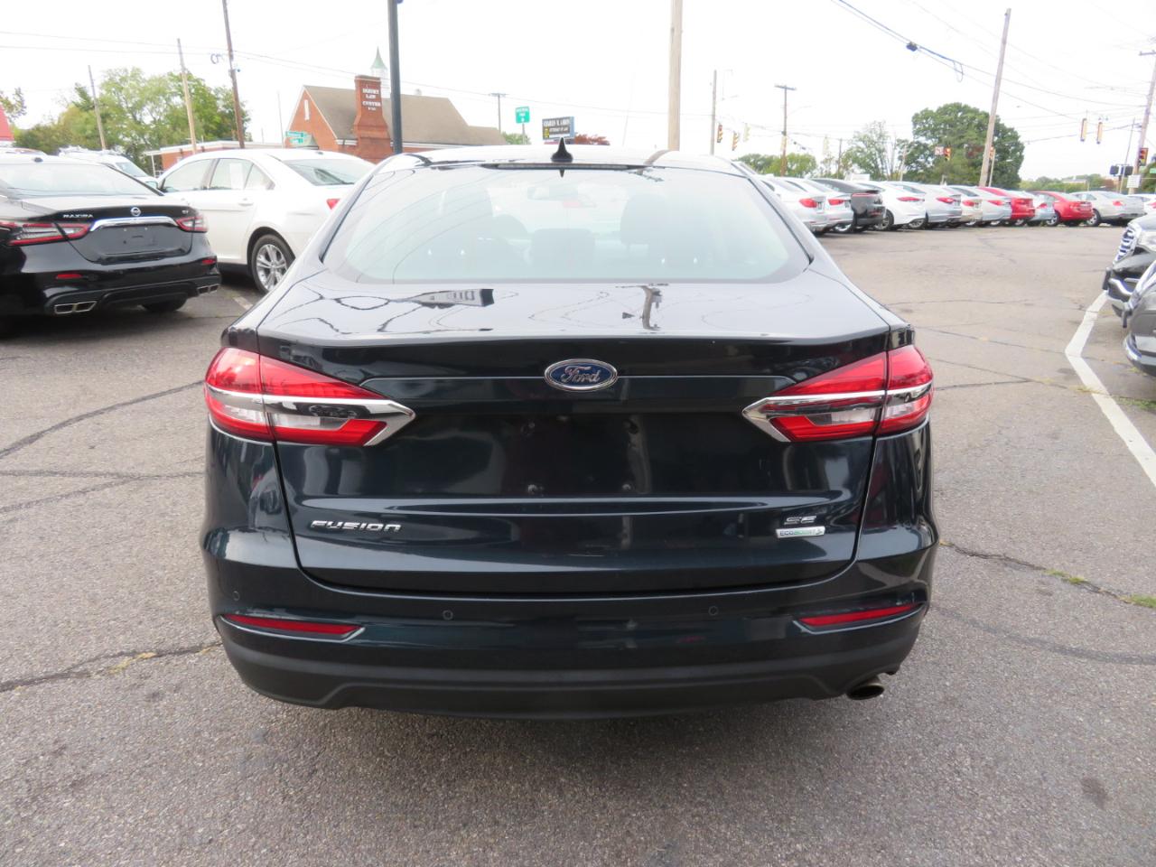 Ford Fusion photo 5