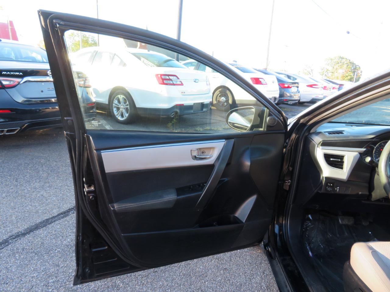 Toyota Corolla LE w/ Premium Pkg 2015