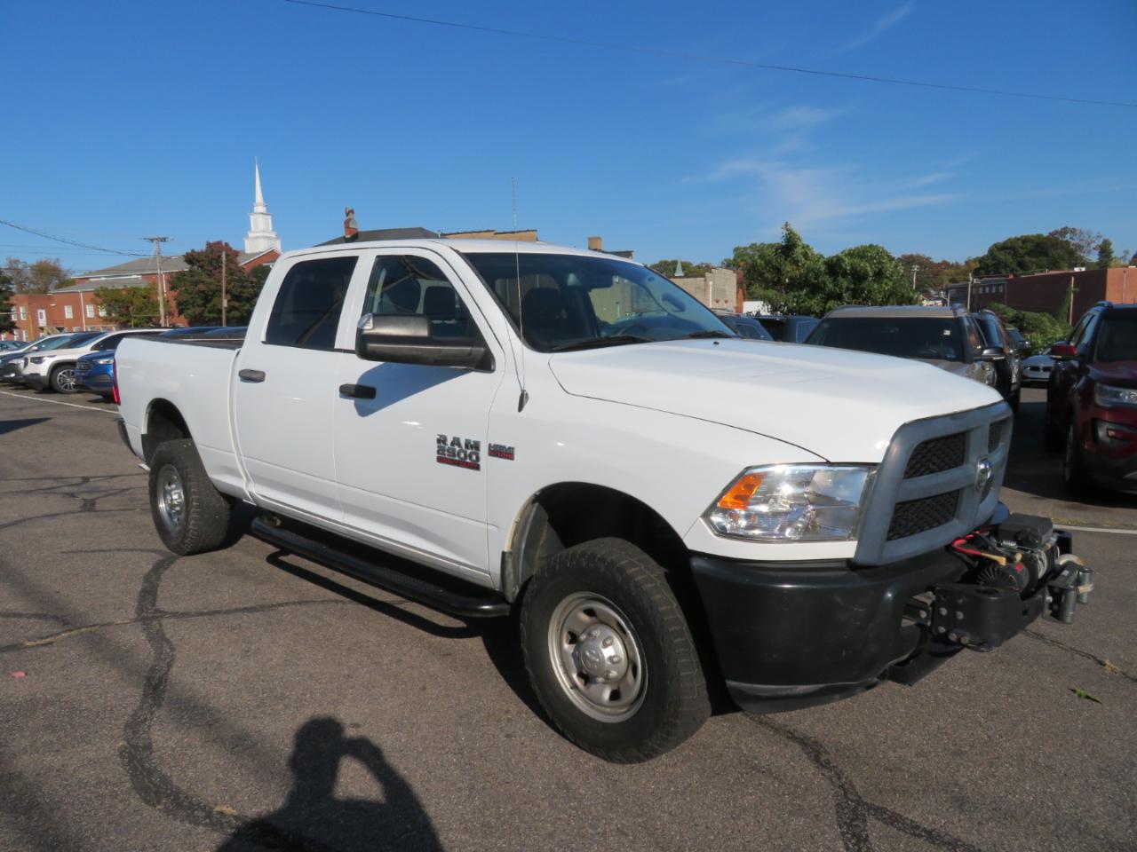 RAM 2500 Tradesman Crew Cab SWB 4WD 2016