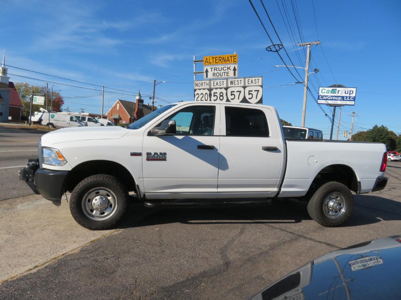 RAM 2500 Tradesman Crew Cab SWB 4WD 2016