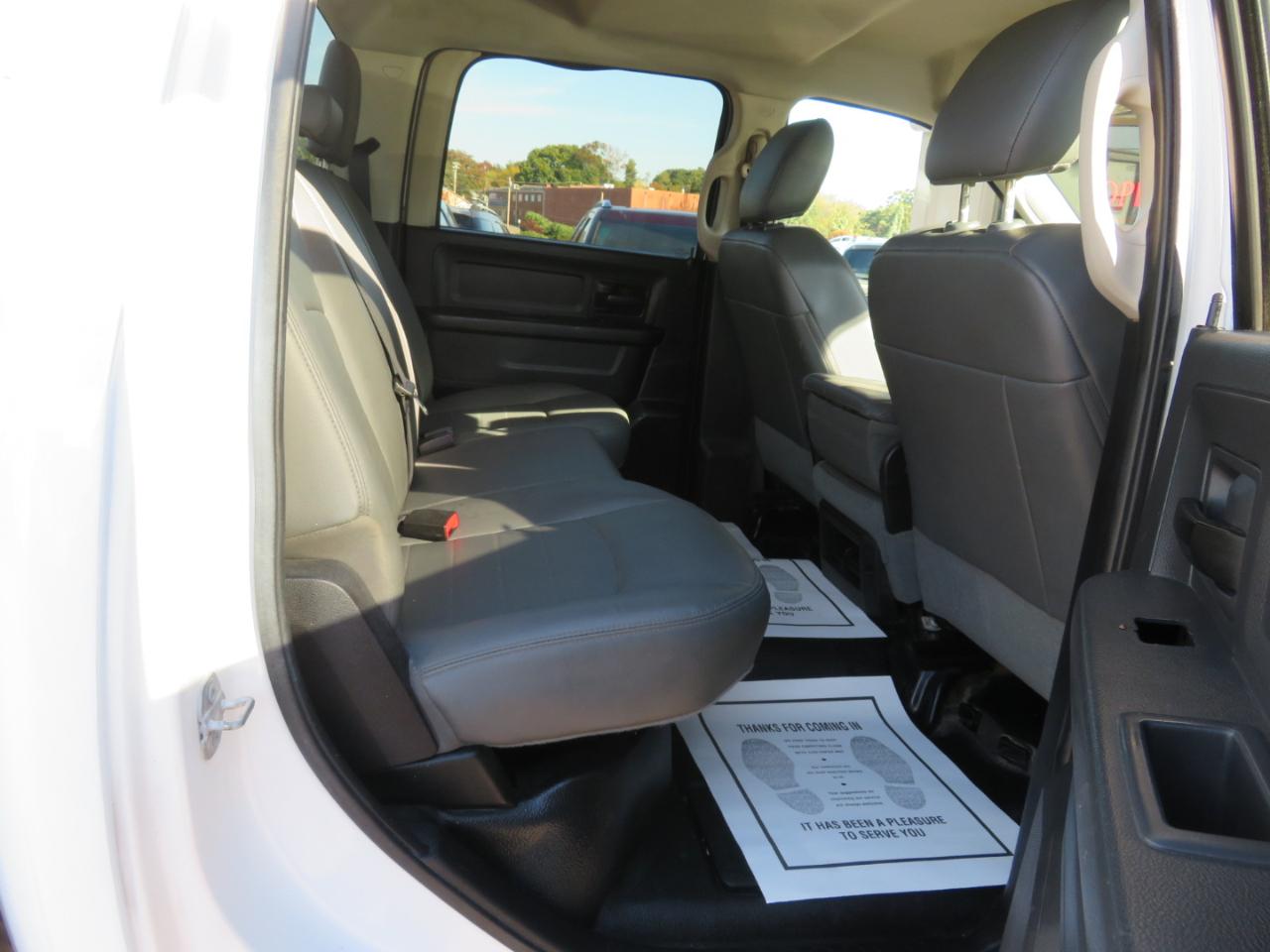 RAM 2500 Tradesman Crew Cab SWB 4WD 2016