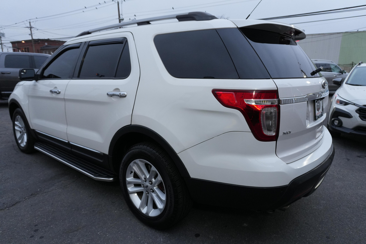 Ford Explorer XLT 4WD 2013