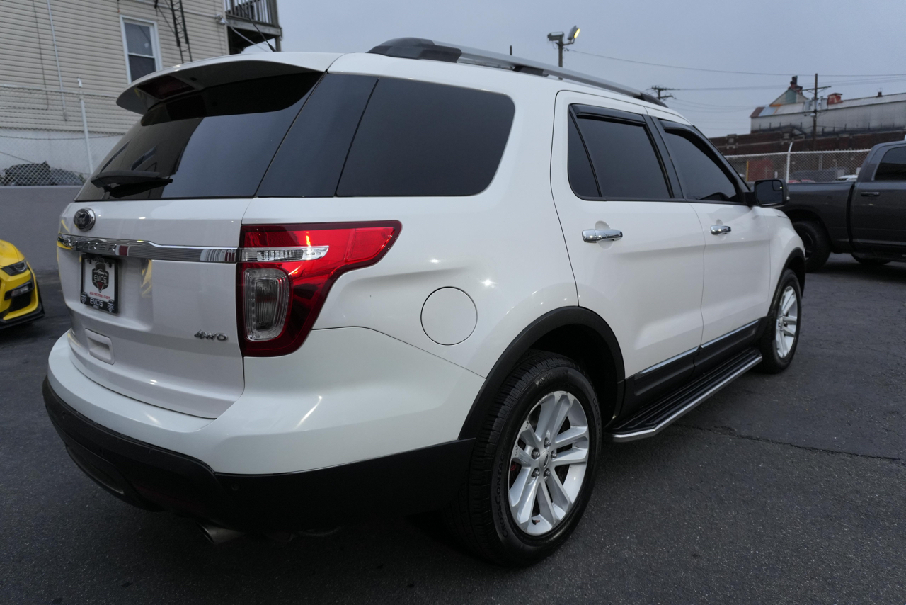 Ford Explorer XLT 4WD 2013