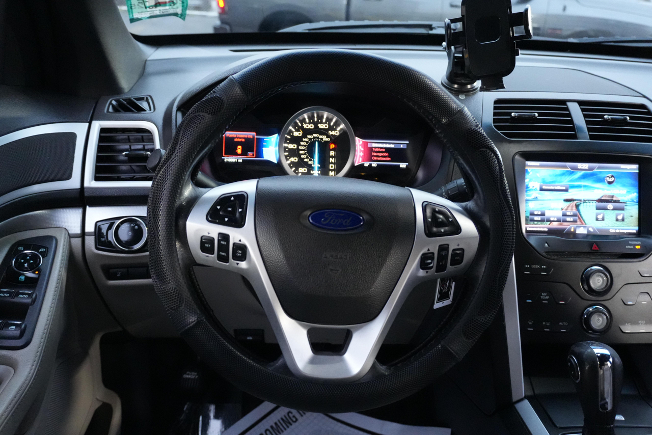 Ford Explorer XLT 4WD 2013