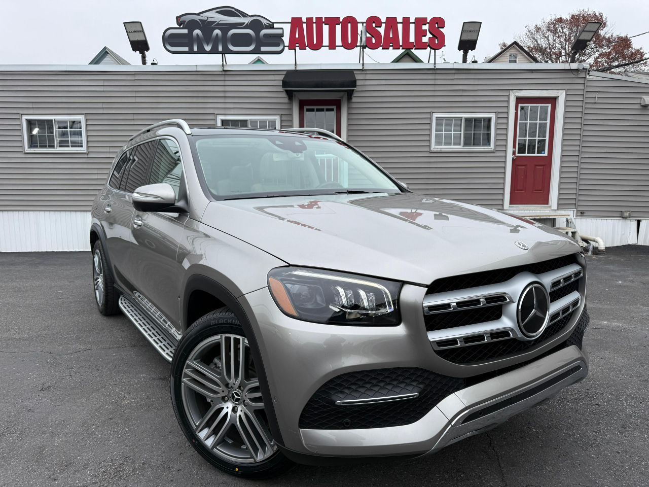 2020 Mercedes-Benz GLS GLS450's photo