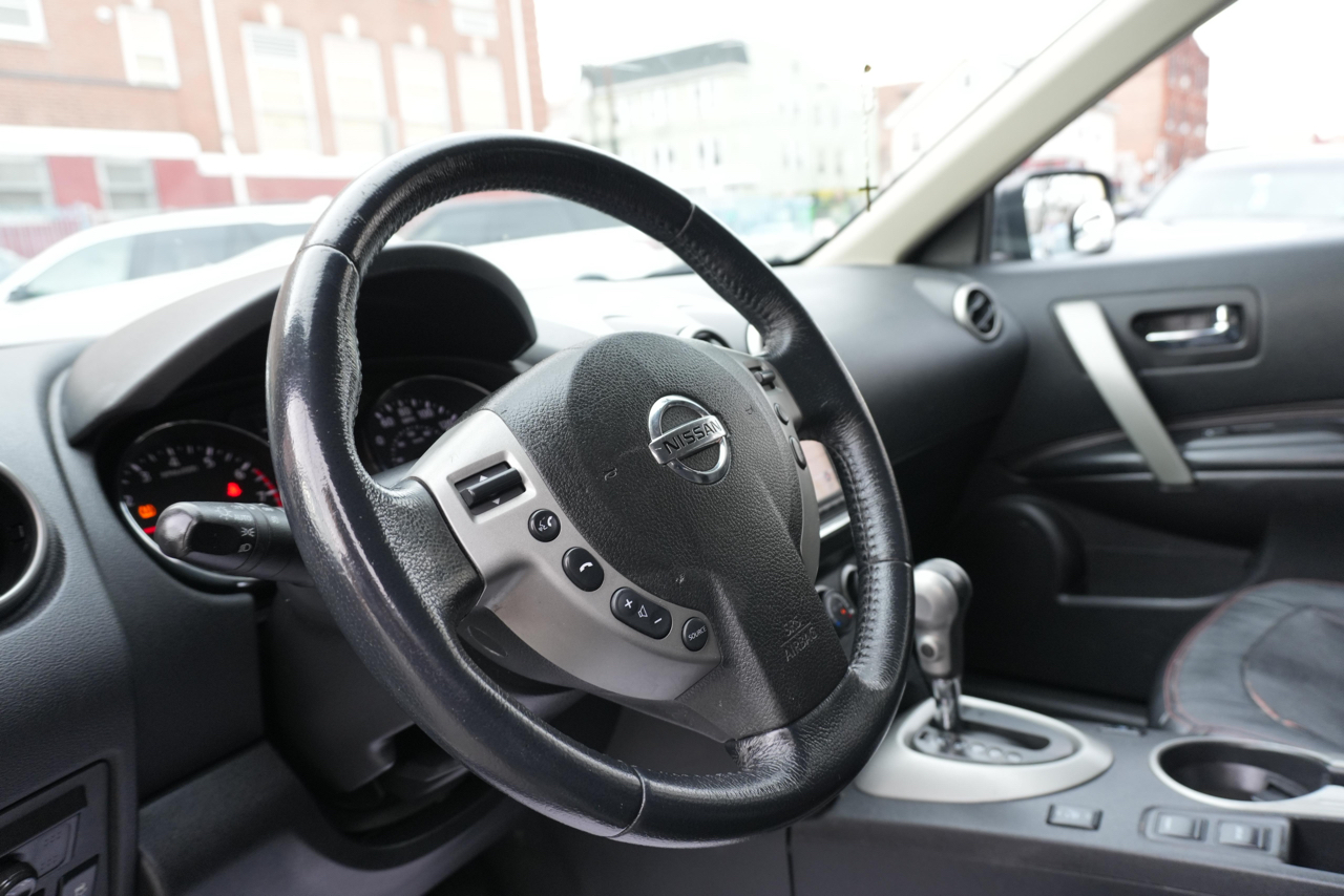 Nissan Rogue S AWD 2013