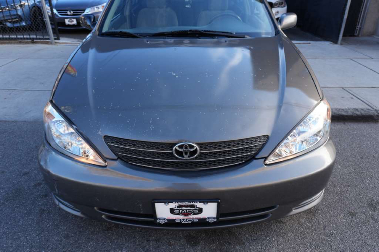 Toyota Camry XLE 2003