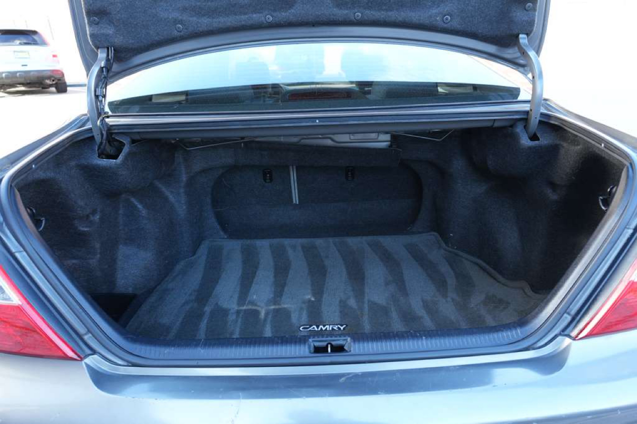 Toyota Camry XLE 2003