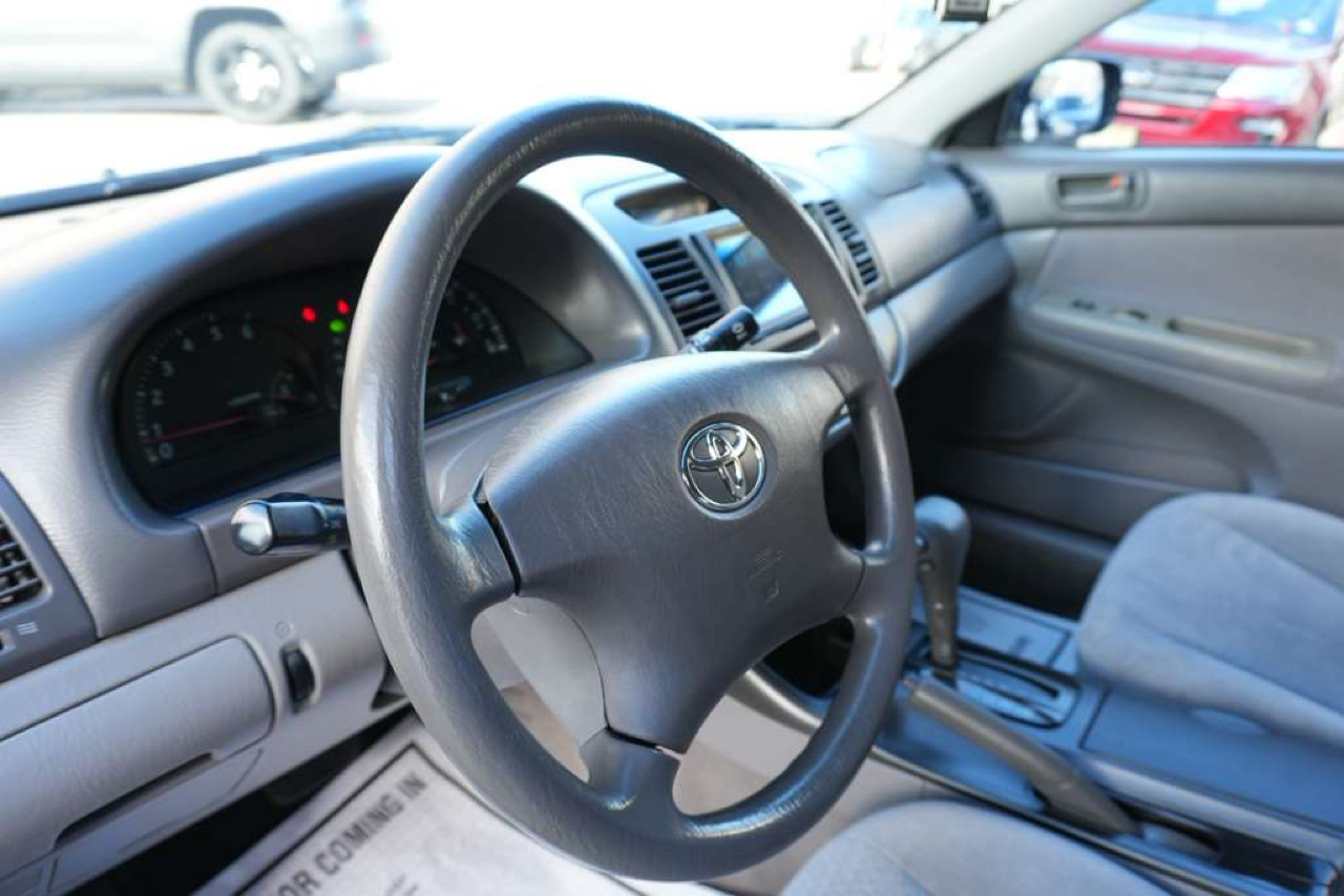 Toyota Camry XLE 2003