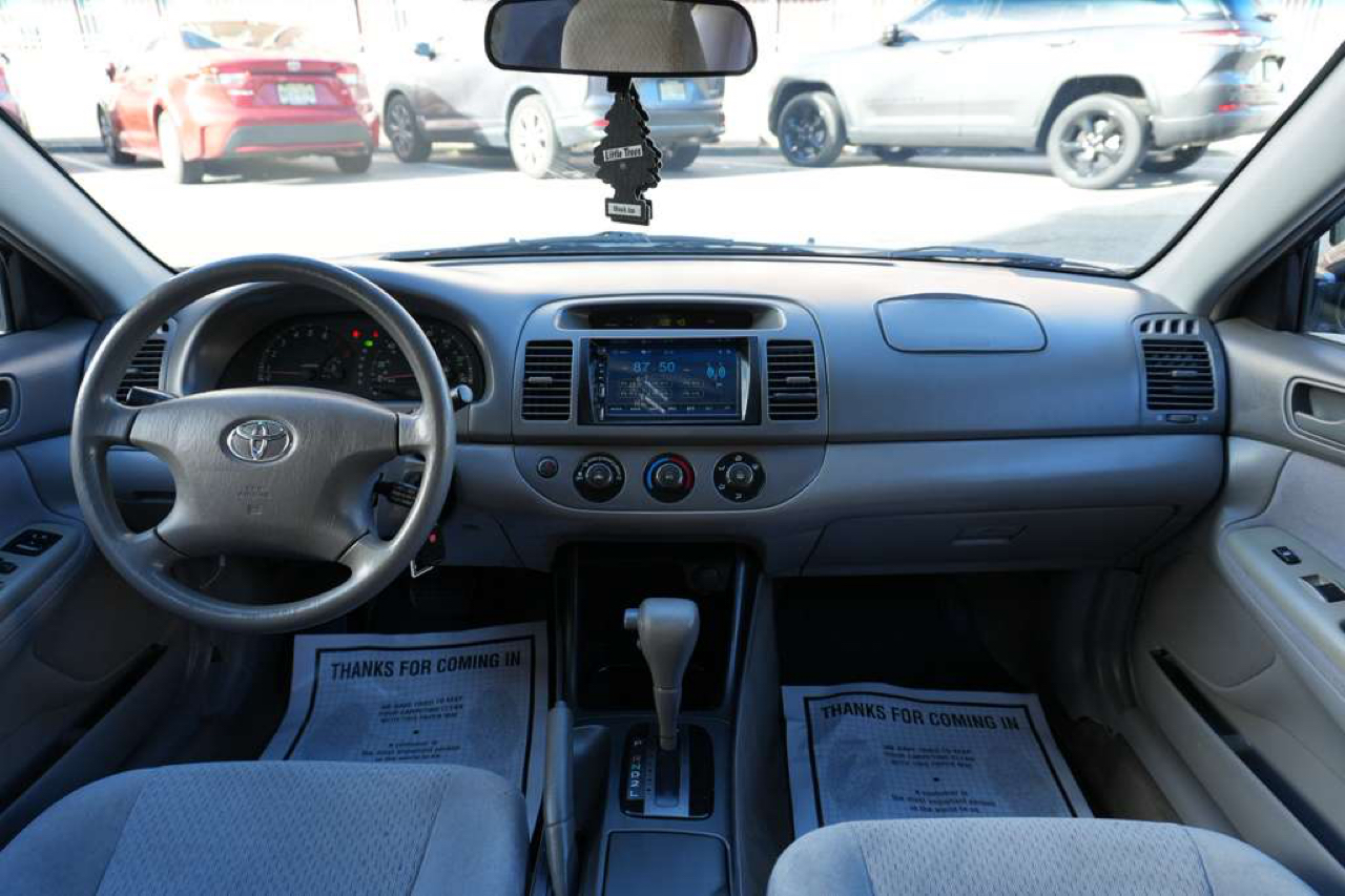 Toyota Camry XLE 2003
